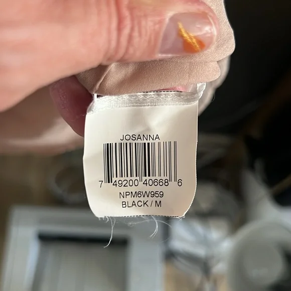 1 hour sale. BCBGMaxazria, black lace dress Medium - Picture 8 of 10